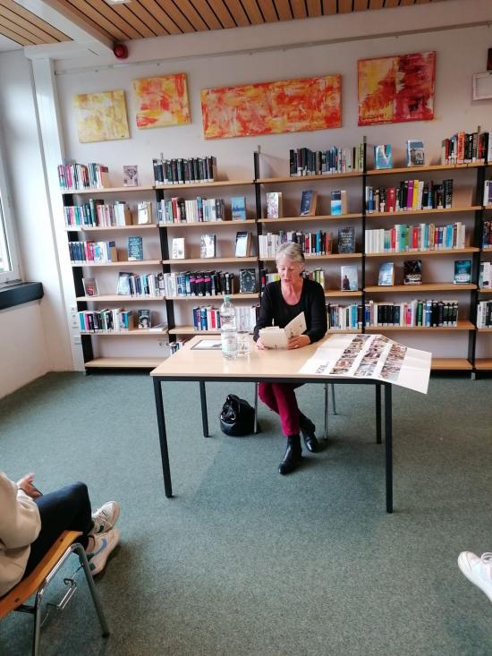 Lit.Ronsdorf Lesung zu Gast in der EFG-Schulbibliothek