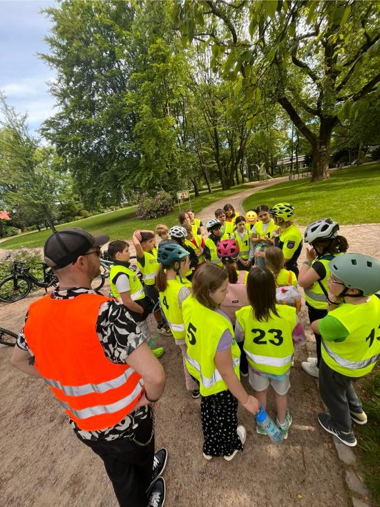 Auf die Räder, fertig, los! - Unsere Fünftklässler sind fit für den Straßenverkehr!