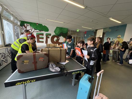 EFG-Sprachen-Dorf: Learning English the Fun Way