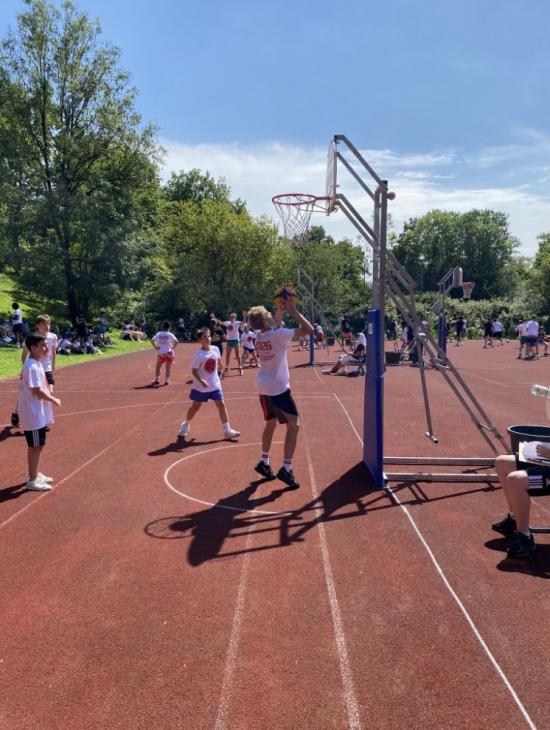 EFG-Basketballer feiern Erfolge beim 3x3-Turnier