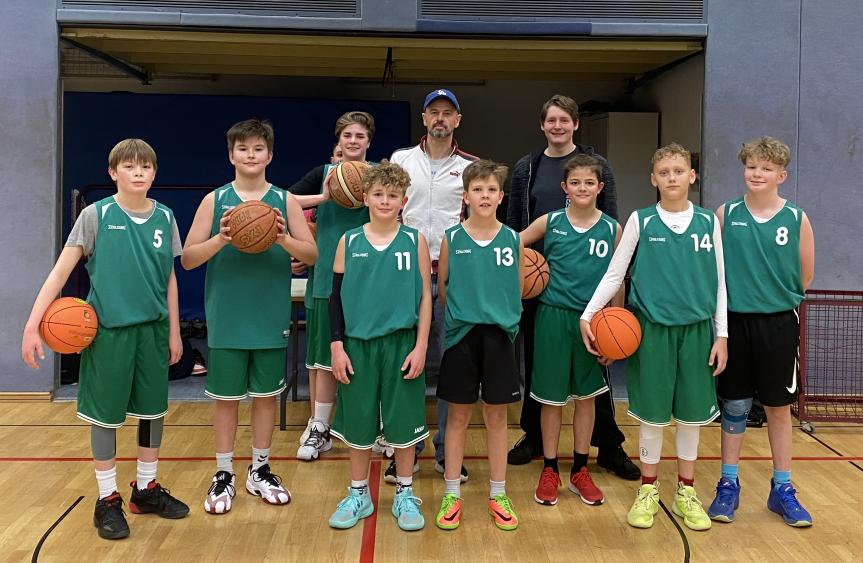 Lange Hosen? Langer Atem! EFG-Basketballmannschaft WK4 erspielt einen achtbaren 2. Platz bei den Wuppertaler Stadtmeisterschaf