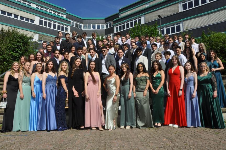 Herzlichen Glückwunsch zur feierlichen Zeugnisübergabe an den Abiturjahrgang 2024 der Städtischen Erich-Fried-Gesamtschule Ronsdorf